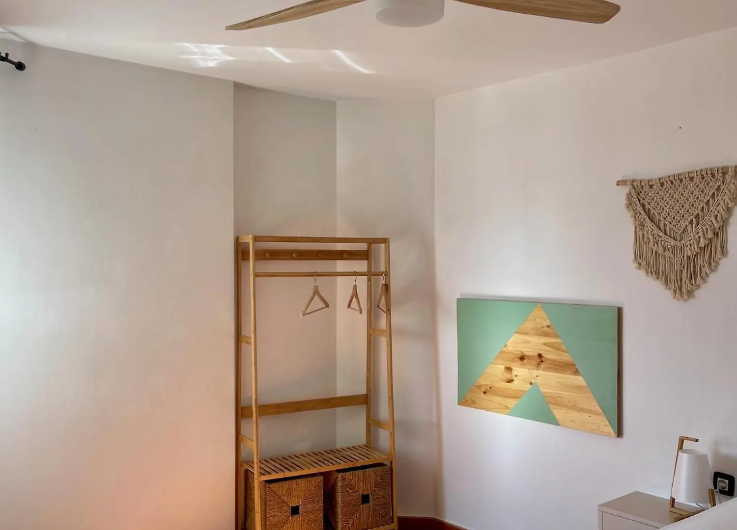 Artistic Beachfront Apartment Radazul